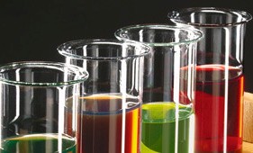 Lubricantes em beckers de vidro