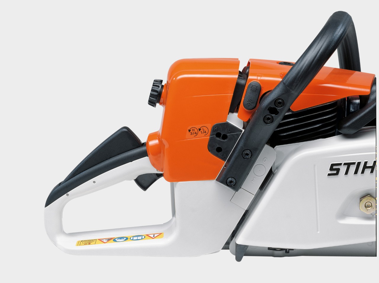 Sistema quickstop super em uma motosserra